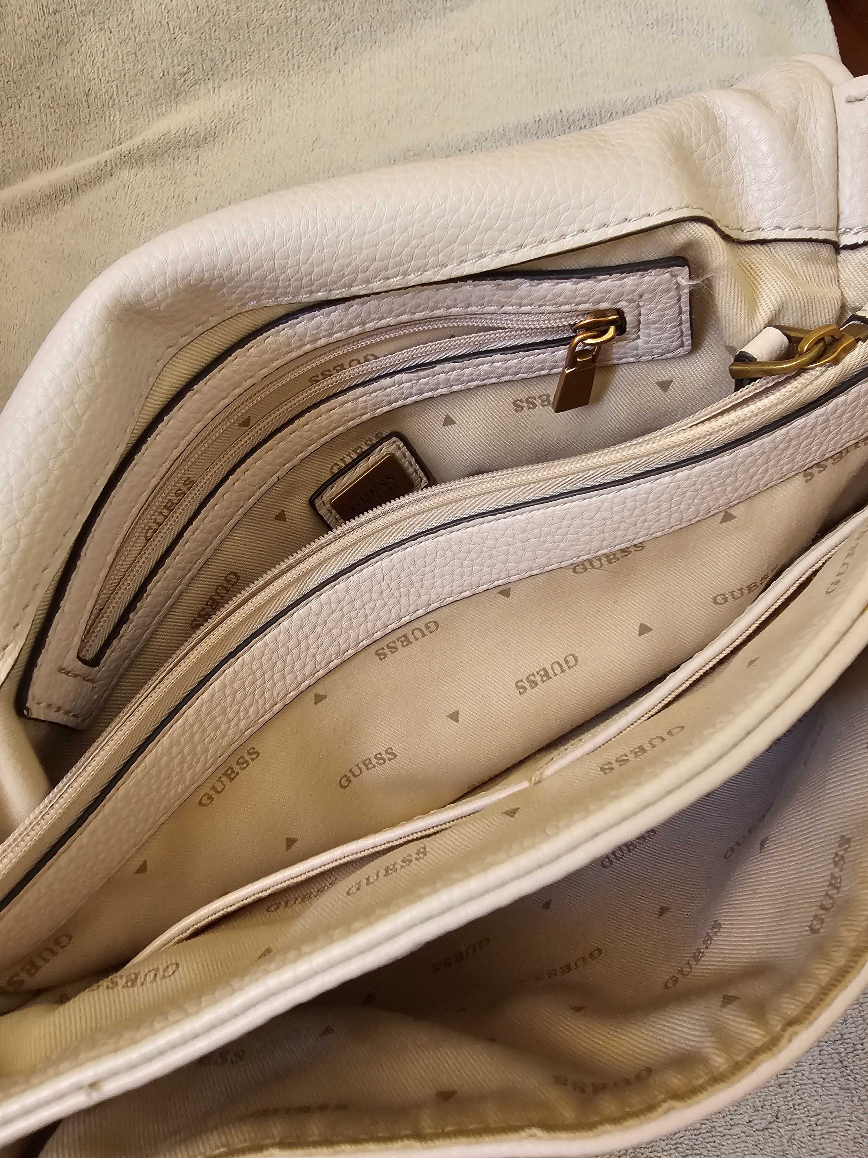 Чанта Guess оригинална