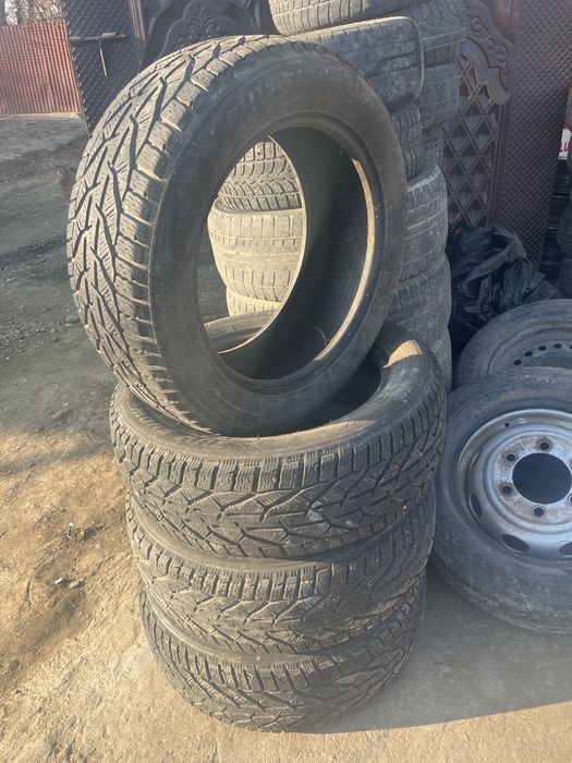 Размер 215 / 60 R 17 96 H  в идеальном состоянии