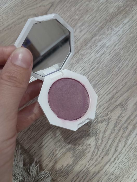 Fenty beauty кремообразен руж