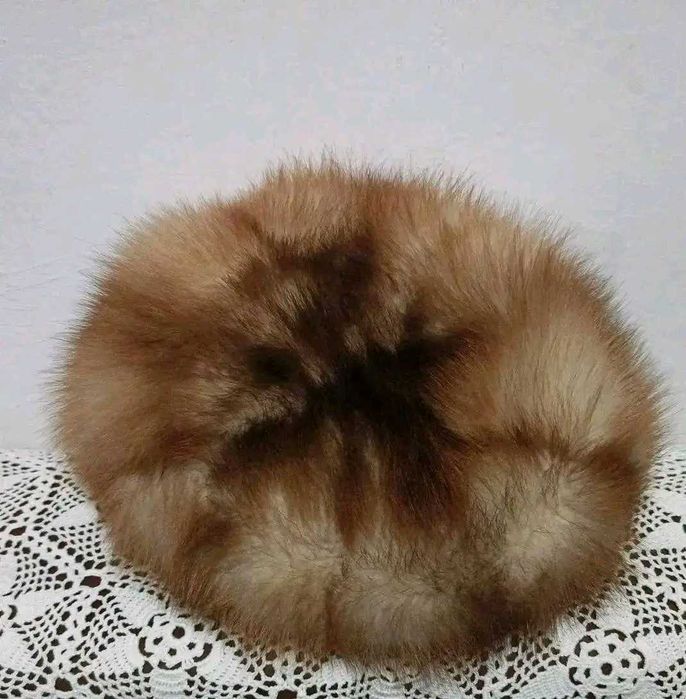 Căciulă din blană naturală de vulpe