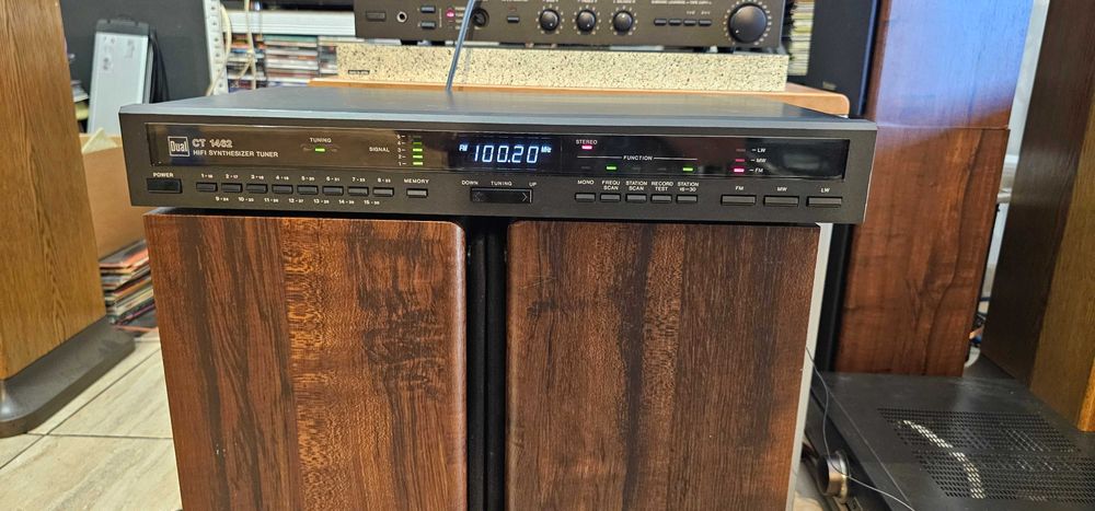 Tuner Sony ST-707 ES sau ST-SA3ES, tuner Rotel, NAD, Kenwood, Dual etc