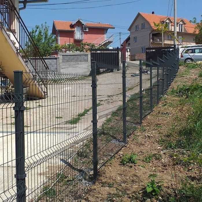 Изработка и  Монтаж на ограда - метална  , оградни щори , оградни пана