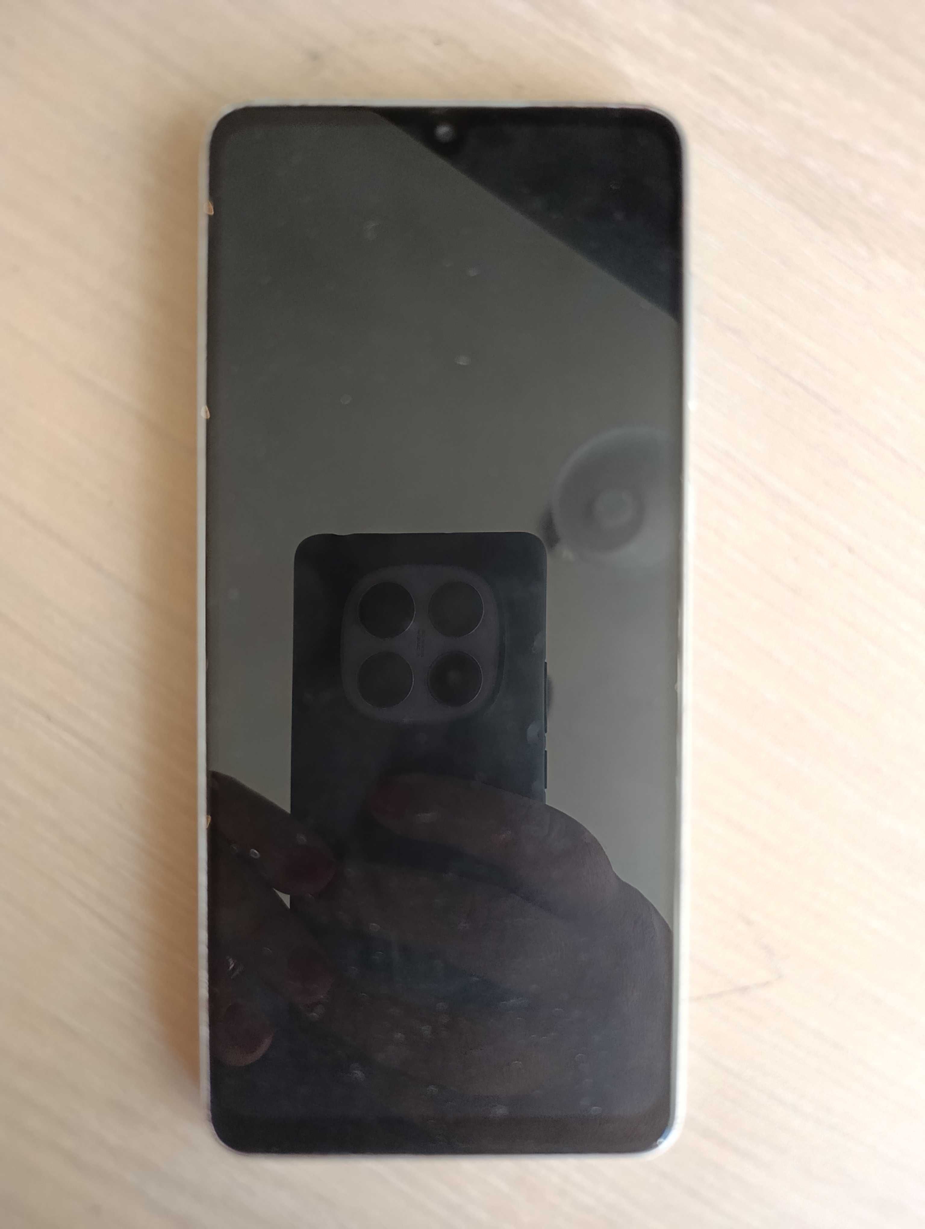 Samsung galaxy A33 напълно здрав