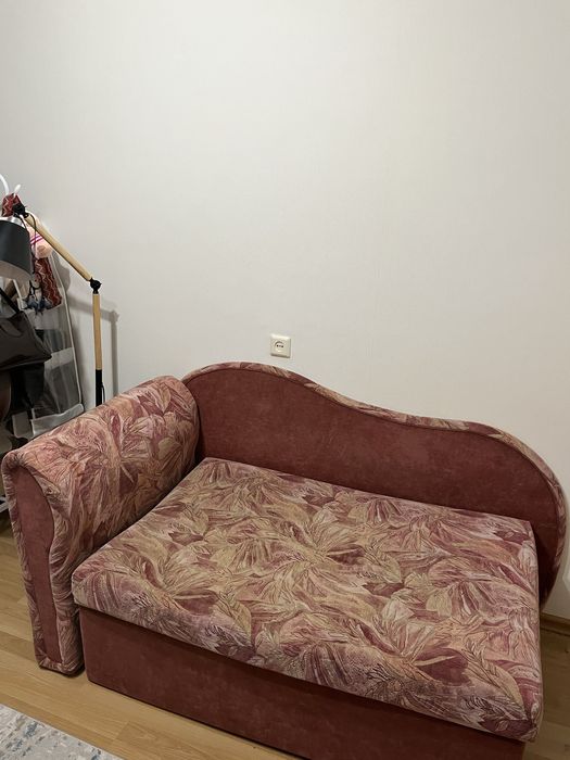 Продам диван раздвижной, торг есть