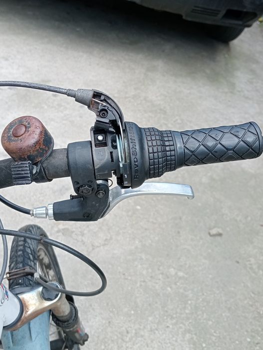 Bicicleta merge în stare buna schimbi toate vitezele bine