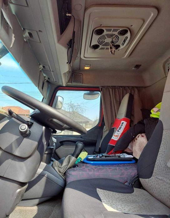 Vand Renault Midlum 2009