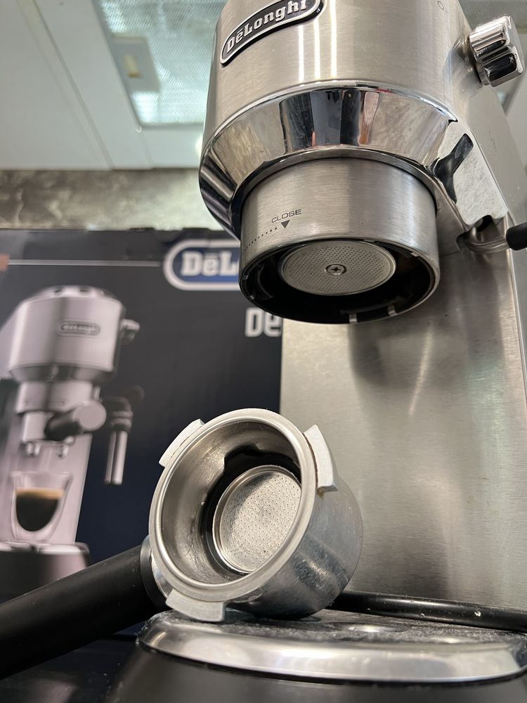 Delonghi Кафемашина (Model / EC685.M)