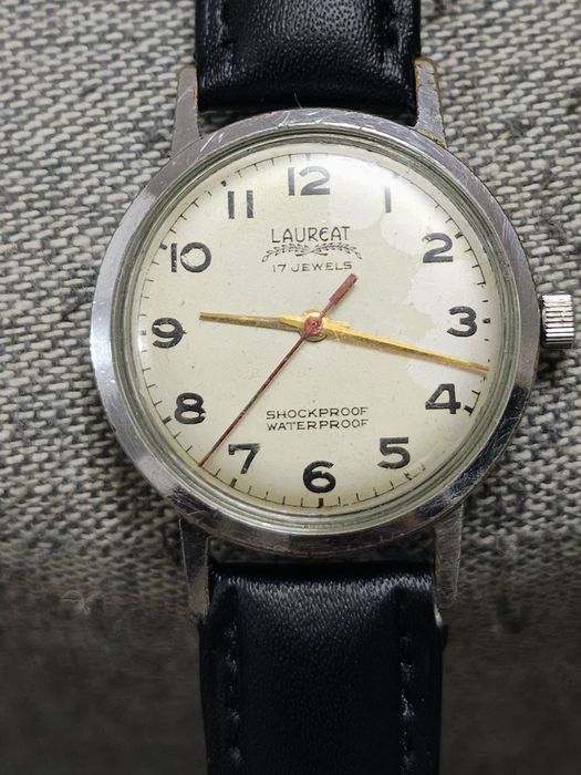 Ceas mecanic , Laureat