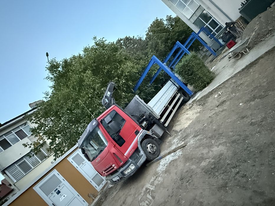 Iveco / autoutilitara cu Macara de tonaj