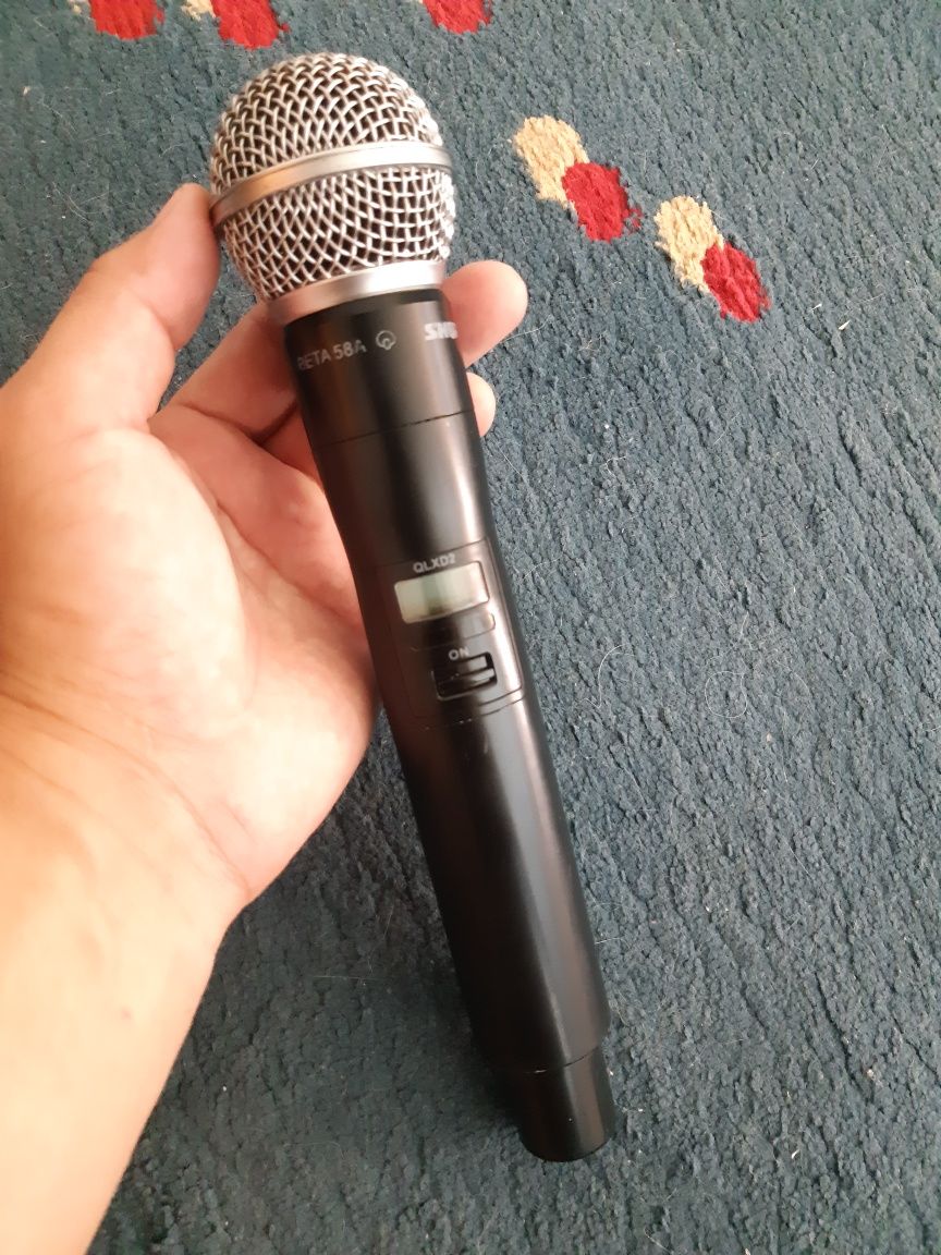 Профессиональный микрофон Shure