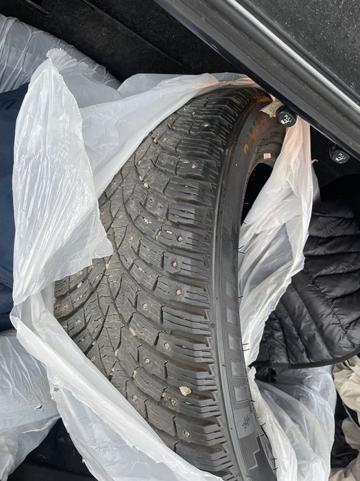 Шины 4ш зиний 215/55/17