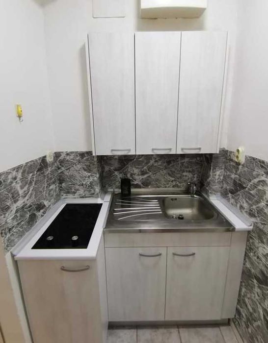 Дава се под наем Двустаен апартамент в Пловдив, Гагарин - 65 кв.м за 306 € - Снимка #2