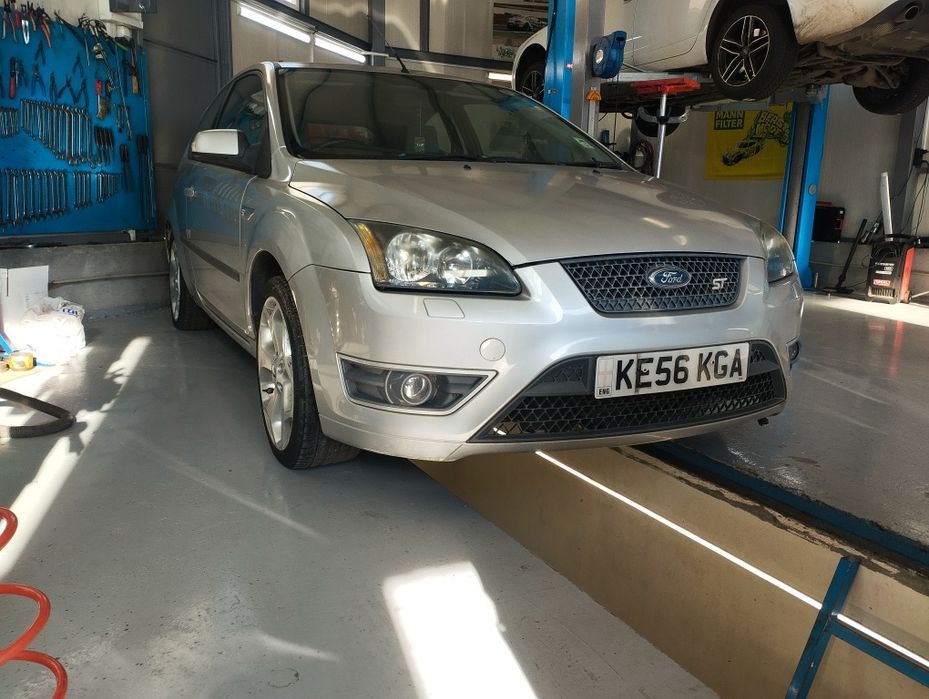 1.6 бензин има катализатор продава се цяла