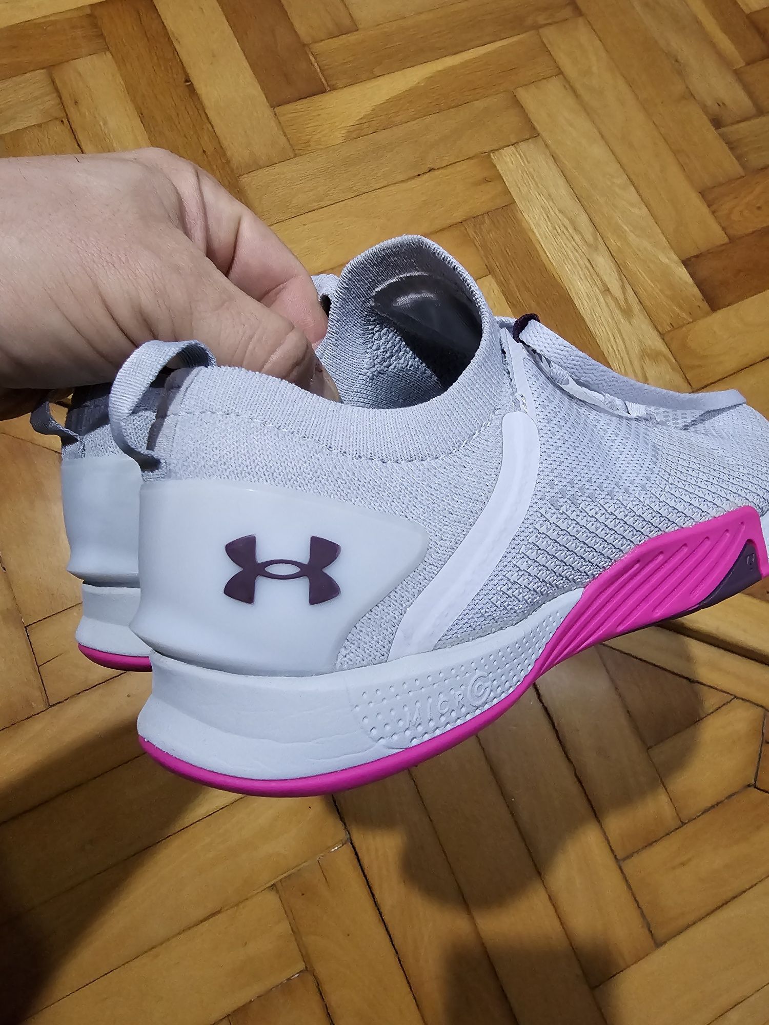Under armour tribase reign 3