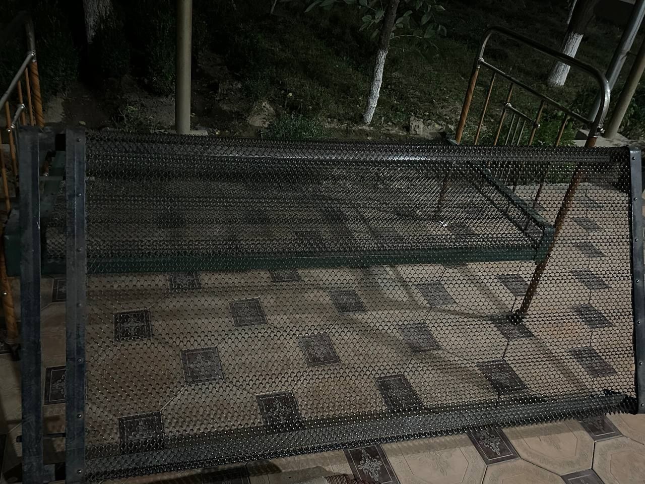 Temir purjinali karavat