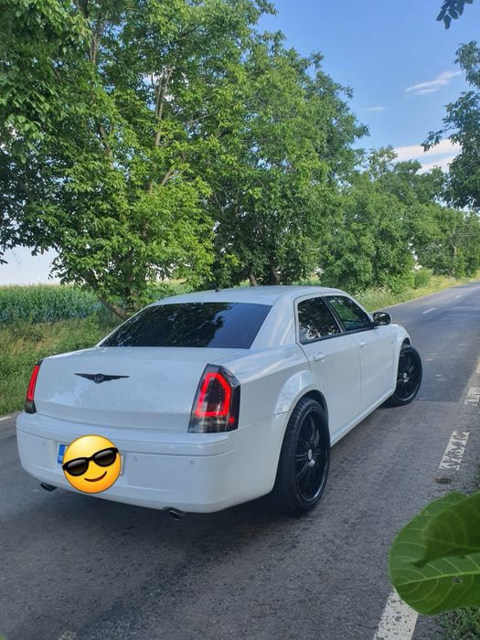 Vând Chrysler 300C