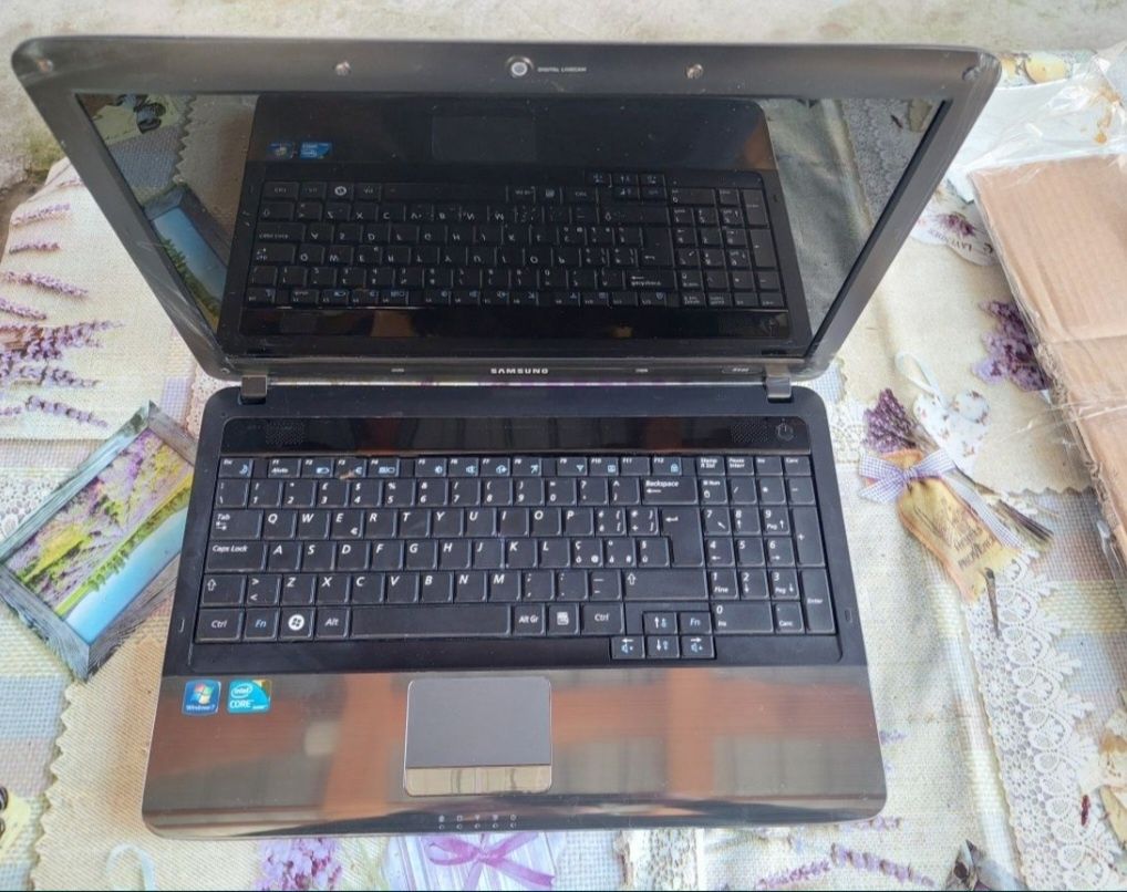 Laptop Samsung R540 i3
