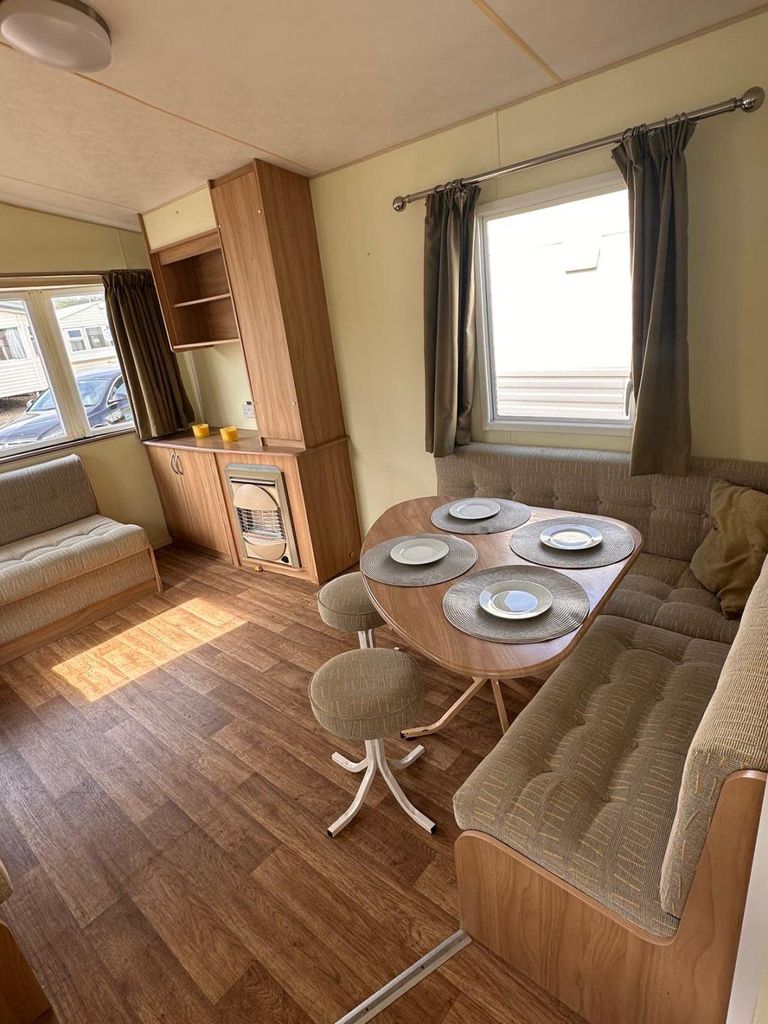Продава се Къща в Бургас, Център - 37 кв.м за 618 €/кв.м - Снимка #2
