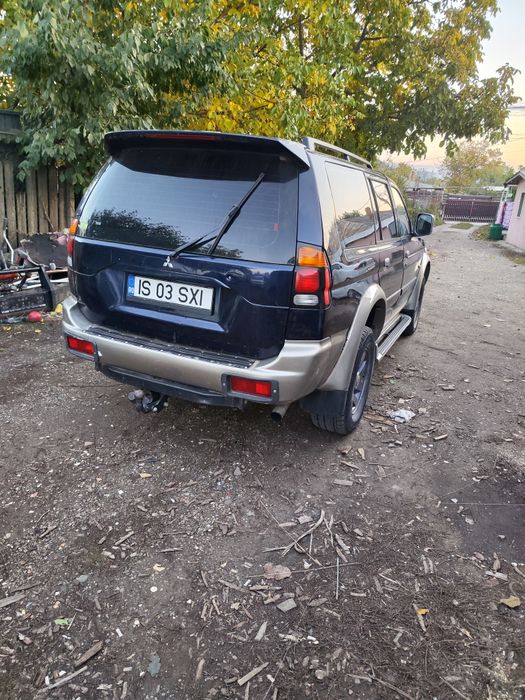 Mitsubishi pajero sport