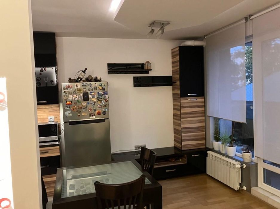 Дава се под наем Тристаен апартамент в София, Карпузица - 96 кв.м за 750 € - Снимка #1