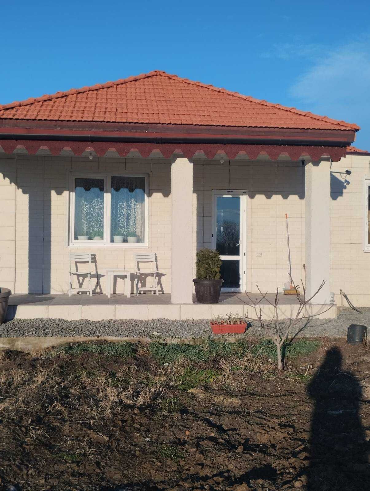 Едноетажна къща на 16 км от Бургас