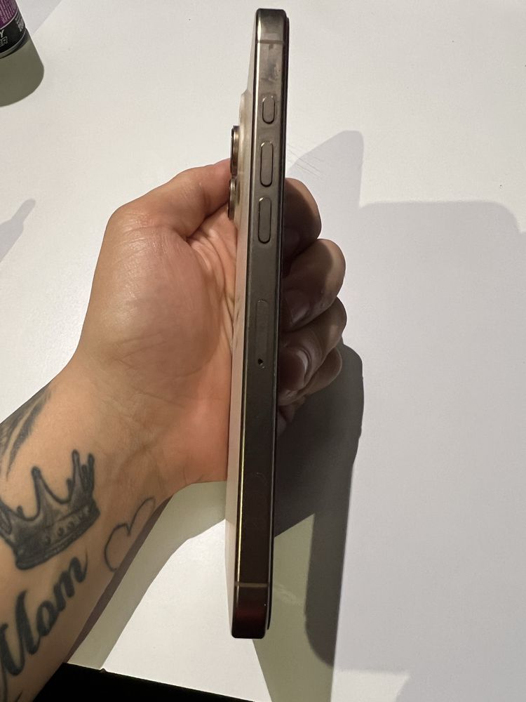 iPhone 16 pro max 256GB
