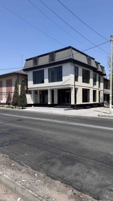 Саракулька На главной дороге 3 этажа + подвал 400м2  Парк Фуркат