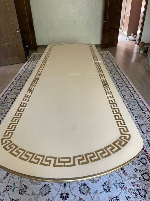 Стол и стулья комплект