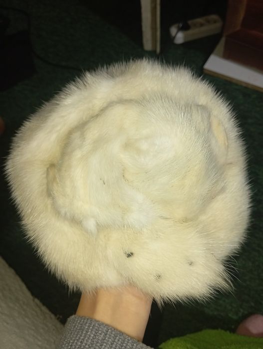 Продам шапку из натуральной шерсти