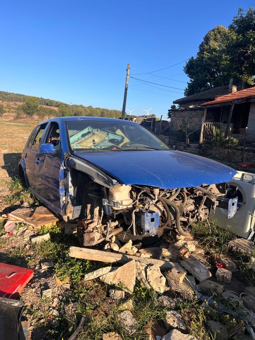 Golf 4 1.6 benzin na Chasti