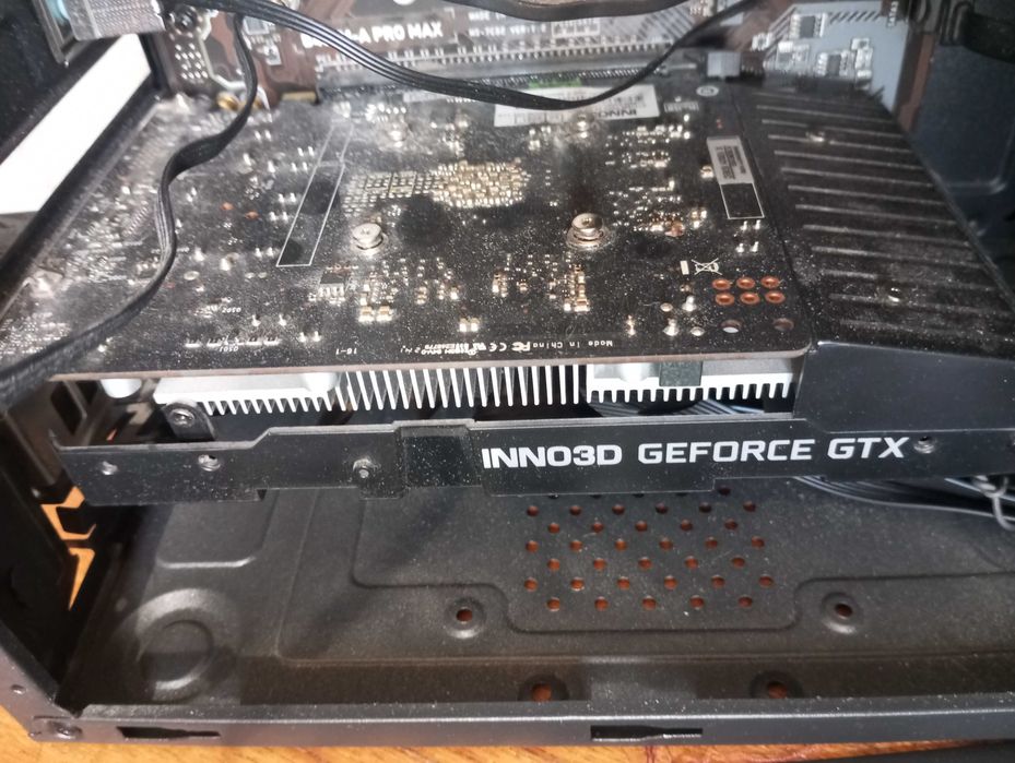 Продаю GTX 1650 4GB