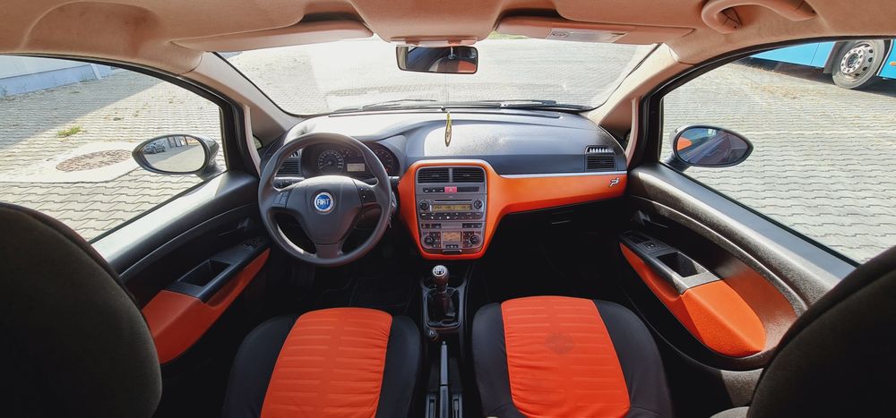 Fiat grande punto 1.4 benzina, 77cp,2006,156000km, dublu climatronic