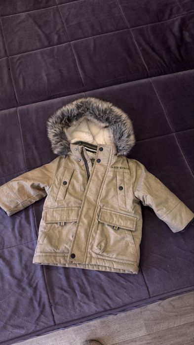 Продам теплую детскую куртку