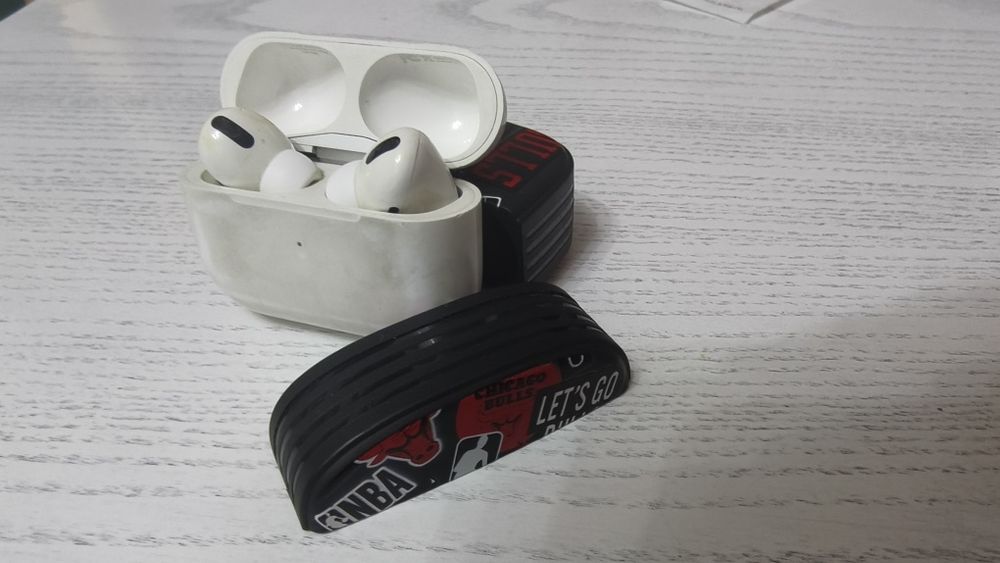 Airpods pro б/у ОРИГИНАЛ