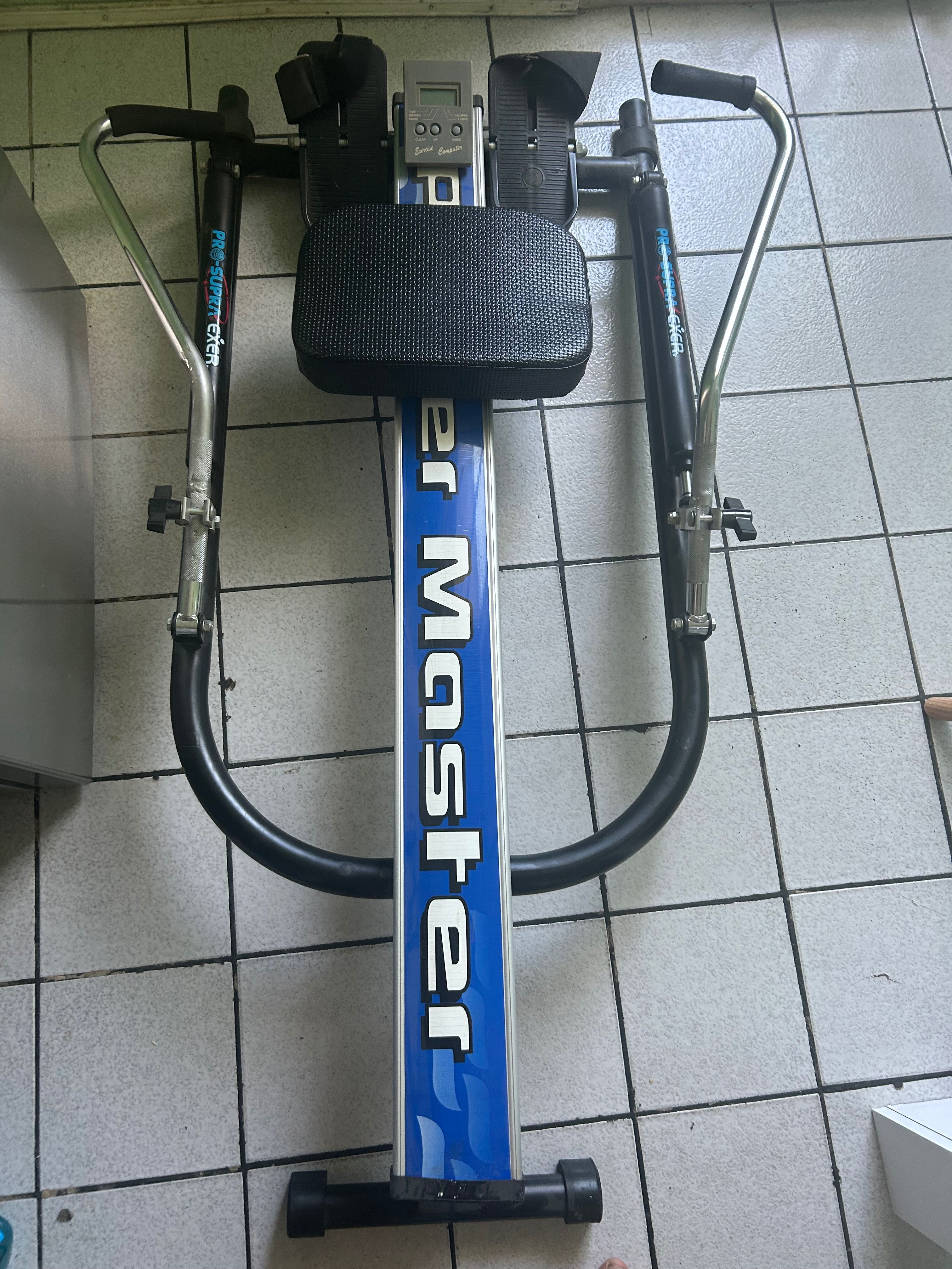 Продавам Тренажор Power Master