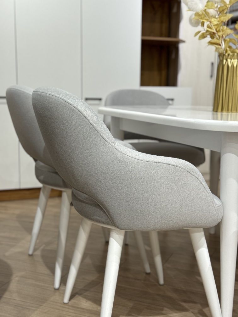 Комплект стол и 6 стульев от Comfort Mebel