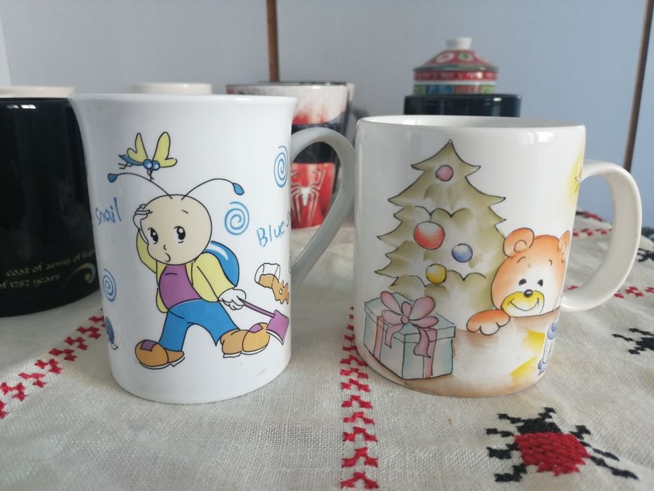 Чаши Спайдърмен, и други