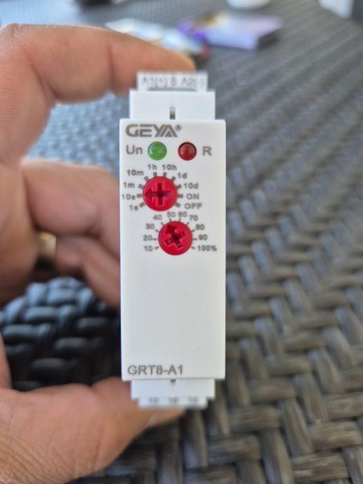 Releu temporizator GEYA GRT8-A1