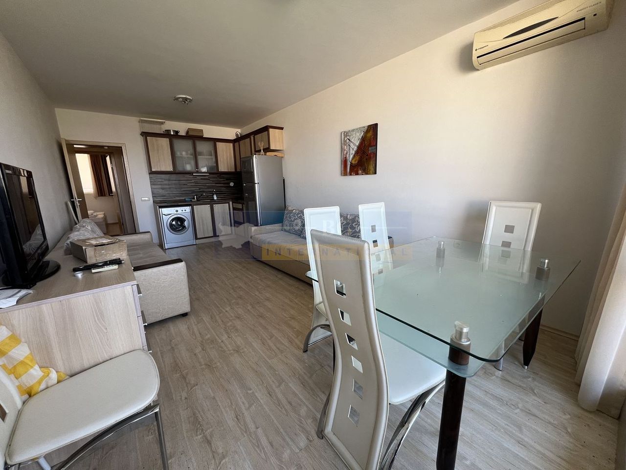 Продава се Двустаен апартамент в Черноморец - 54 кв.м за 1575 €/кв.м - Снимка #5