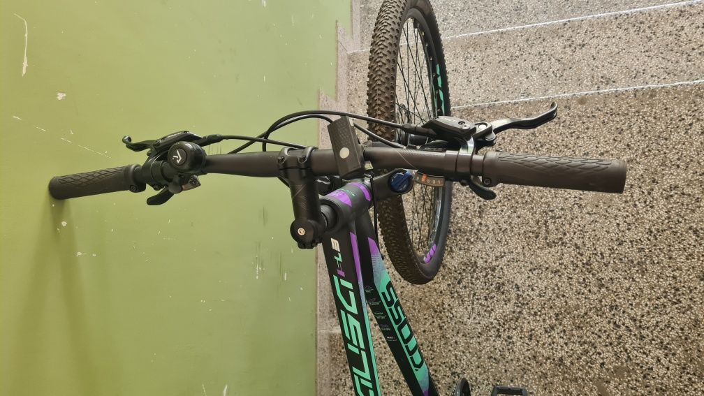 Прадавам Cross causa sl 3 алуминиев дамски велосипед/колело