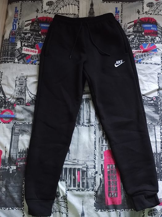 Продавам Nike долнище