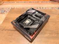 Vand placa de baza Aorus Z390 Pro Wifi cu 32GB RAM DDR4