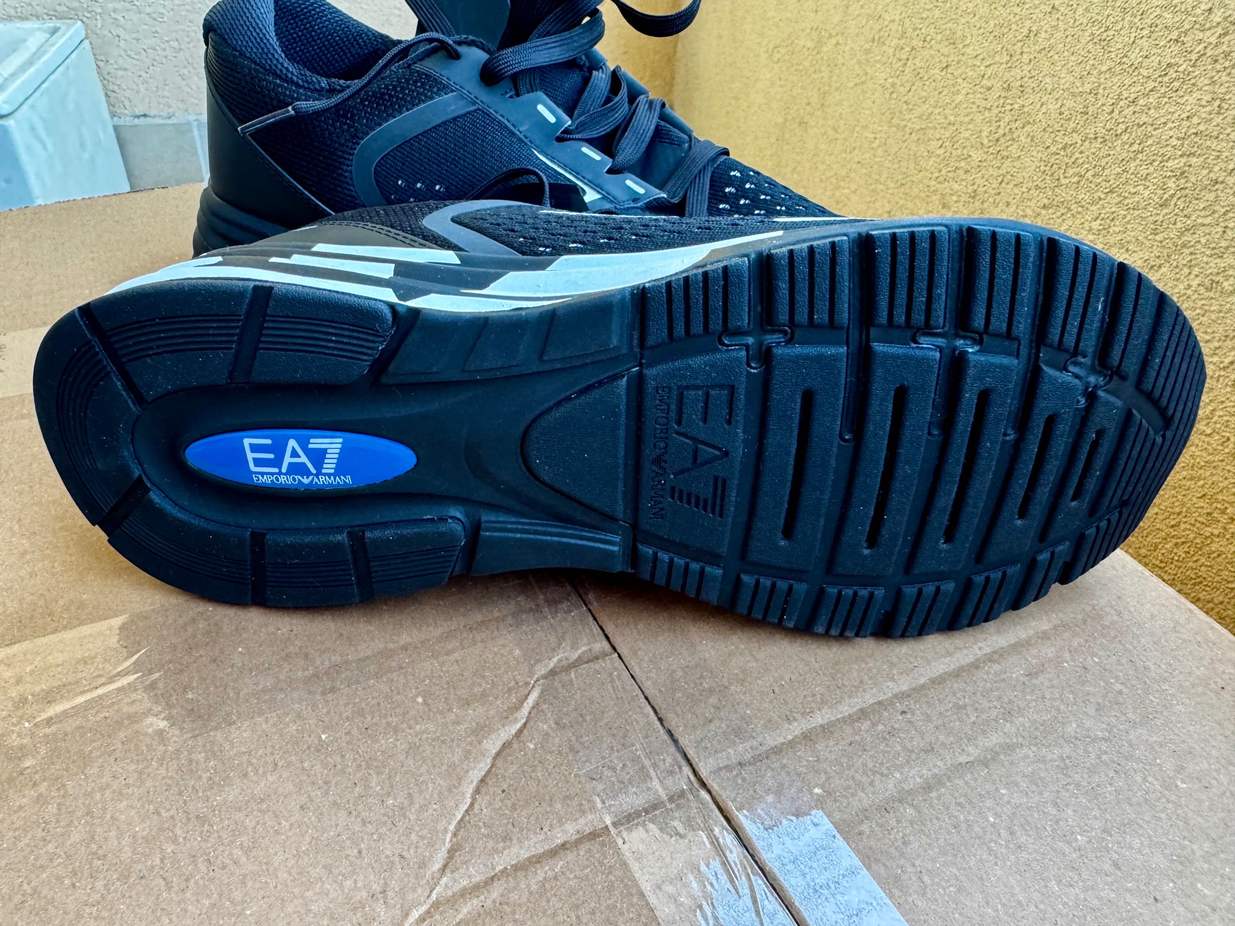 EA7 Emporio Armani
Сникърси X8X094 XK239 A120 Черен