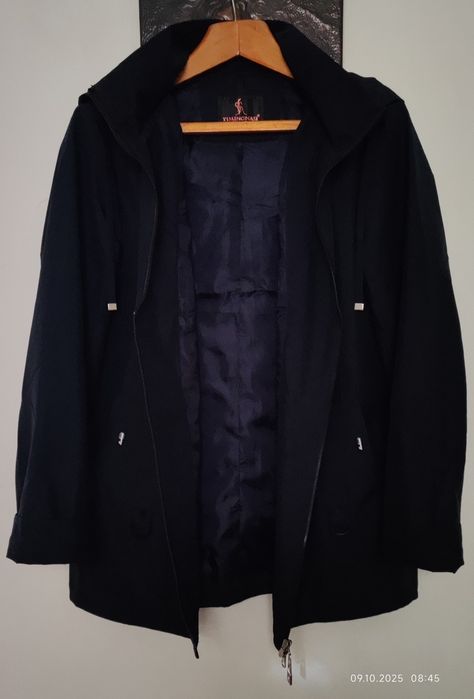 Новая женская ветровка 48,50  размер.