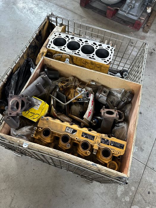 Vând Bloc motor, Arbore Chiulasa CATERPILLAR