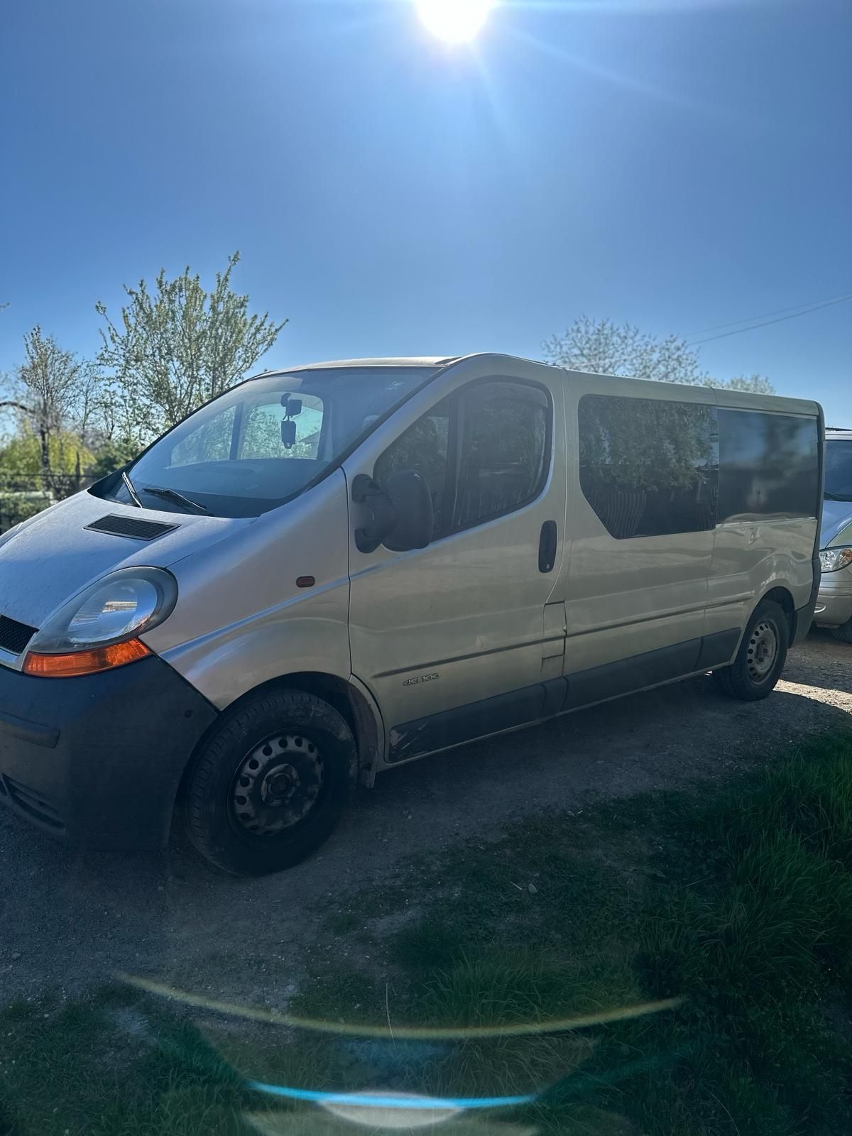 Renault Trafic 5+1