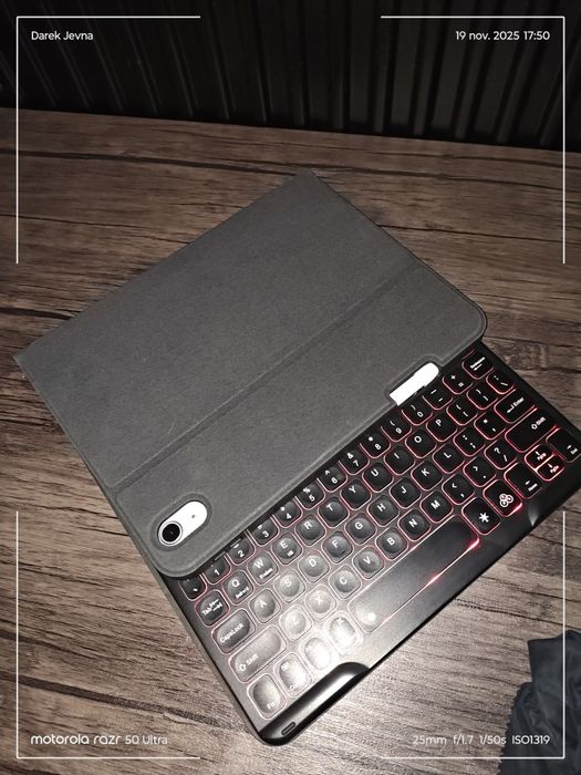 iPad 10 (64GB) Tastatură, Stylus, Husă, Geantă, Pachet comple