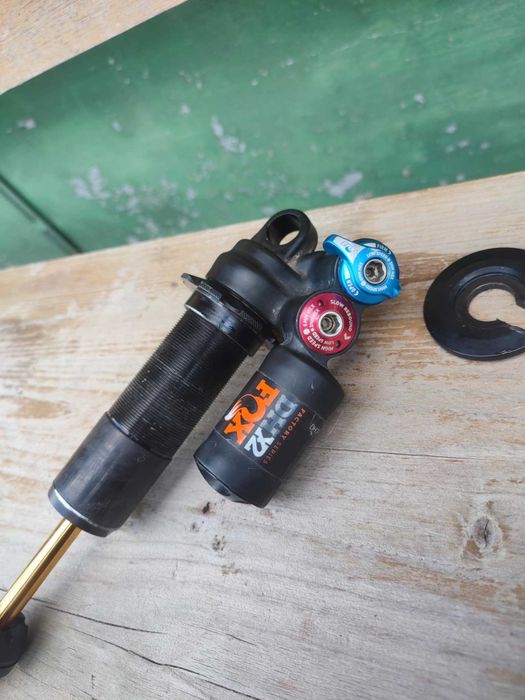 Amortizor bicicleta Fox DHX2 cu lockout