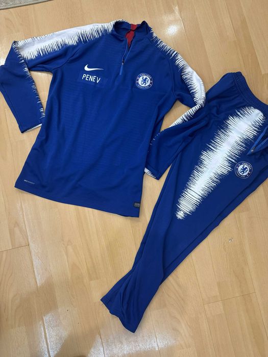 Тренировъчен екип Челси , Chelsea London  size M