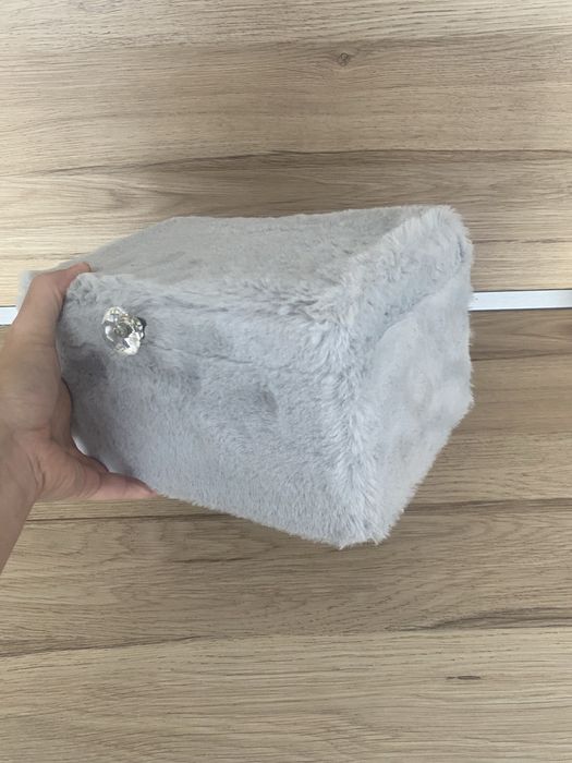 Плюшена кутия…..